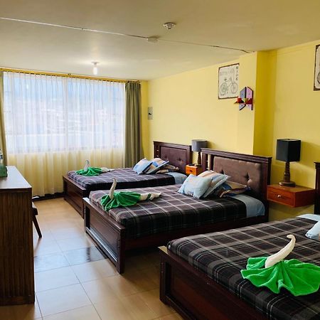 Hotel Dos Hemisferios à Quito Extérieur photo