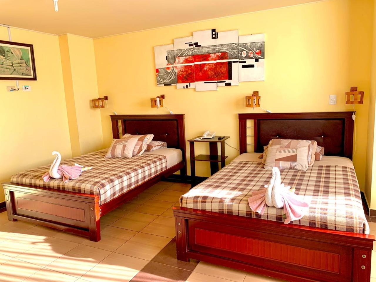 Hotel Dos Hemisferios à Quito Extérieur photo