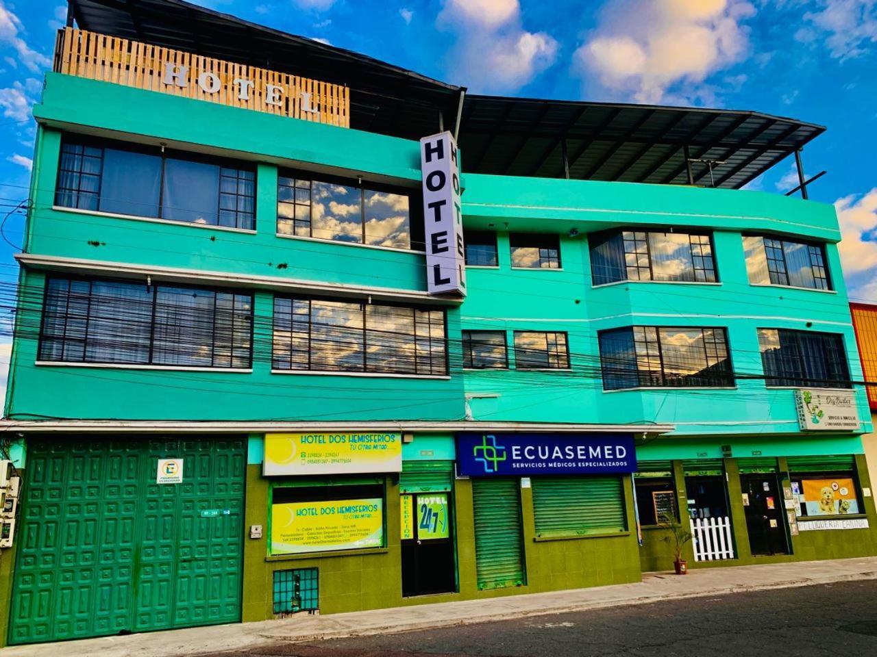 Hotel Dos Hemisferios à Quito Extérieur photo